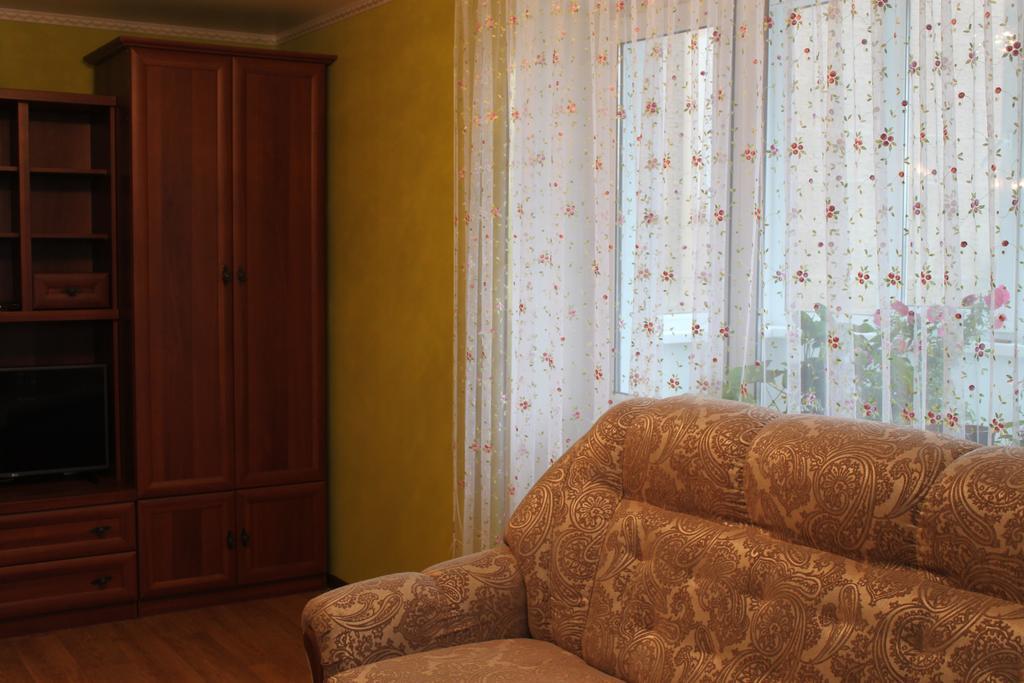 Apartment On 50 Let Oktyabrya Petropavlovsk Kamchatsky Ngoại thất bức ảnh